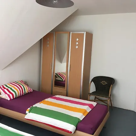 Am Schoenberg Apartman *